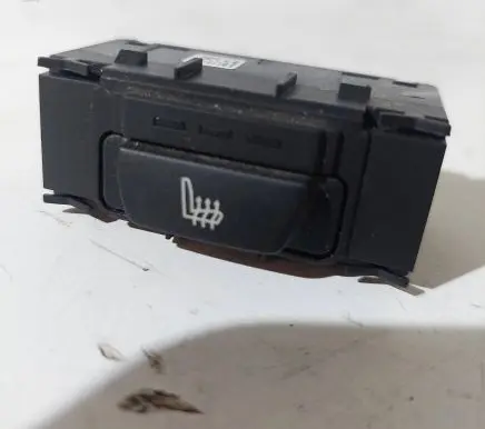 BMW 5 F10 F11 Seat heating switch 9163293