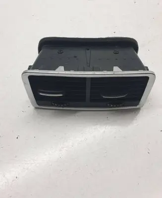 Audi Q7 4L Rear air vent grill 4L0819203