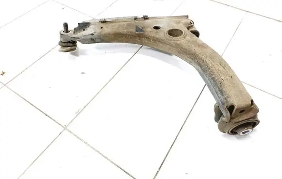 Front lower control arm/wishbone