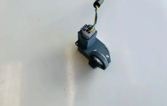 Peugeot RCZ Airbag deployment crash/impact sensor 9660923480 608115800