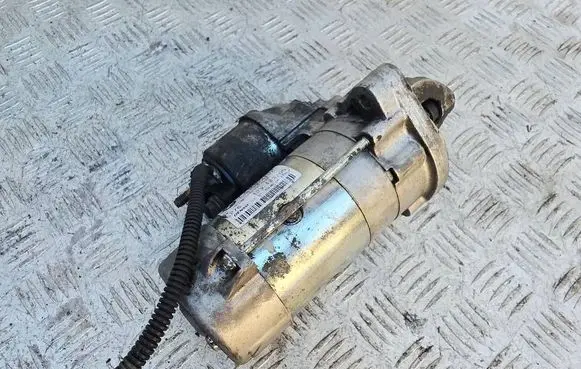 BMW 5 E60 E61 Starter motor 7788680