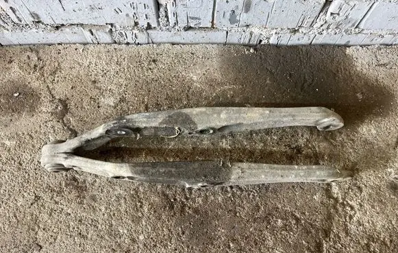 Rear upper control arm/wishbone