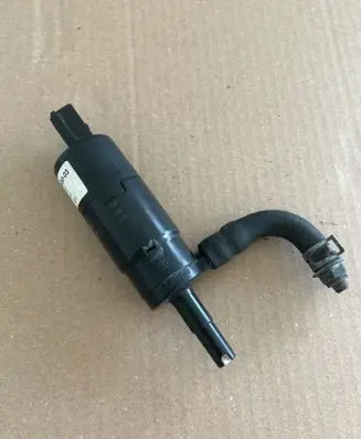 BMW 3 E46 Headlight washer pump 8377430 001004 13264010
