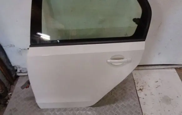 Seat Mii Rear door 