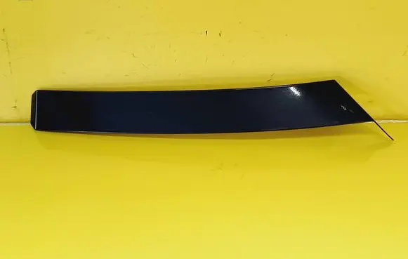 Opel Omega B1 Rear arch trim 90563889