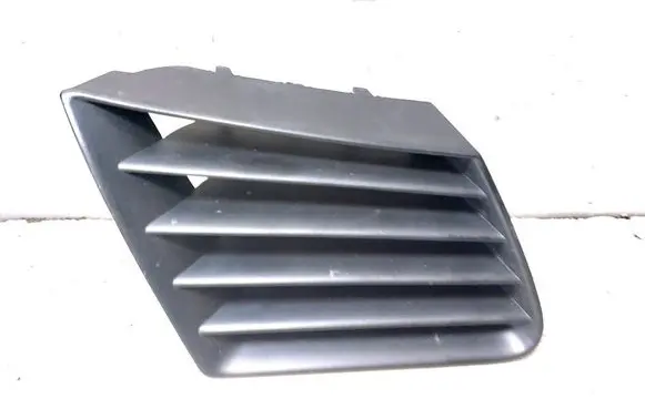 Seat Ibiza III (6L) Front bumper lower grill 6L085367601C