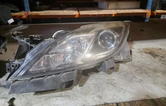 Mazda 6 Headlight/headlamp
