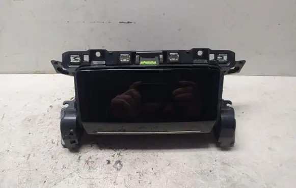 Peugeot 2008 II Dashboard storage box/compartment 