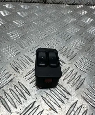 Opel Zafira A Electric window control switch 13363201 90561088