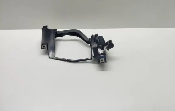 BMW 5 E60 E61 Headlight/headlamp mounting bracket 158738 15873800