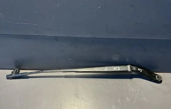 Mazda 3 I Front wiper blade arm 