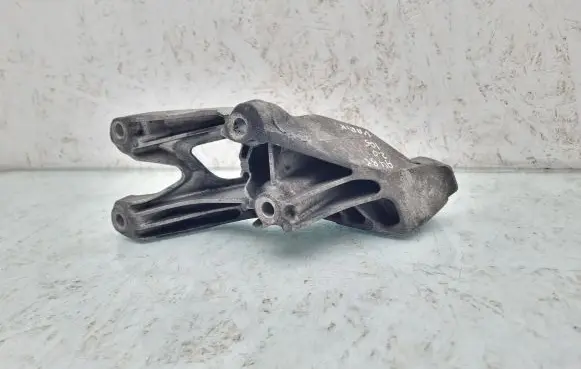 Audi A4 S4 B8 8K Engine mounting bracket 8K0199307BP