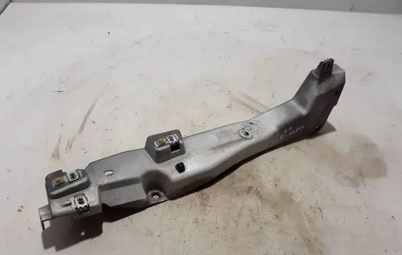 Mercedes-Benz Citan W415 Fender mounting bracket 631222162R