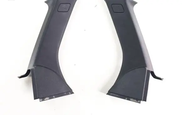 Volvo V50 (B) pillar trim (top)