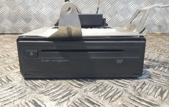 Audi A8 S8 D3 4E Radio/CD/DVD/GPS head unit 4E0910887 1713604