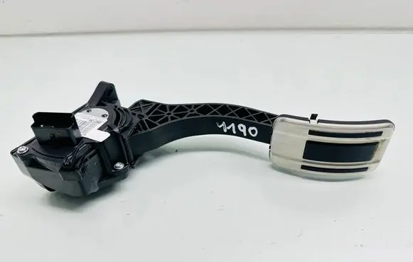 Citroen C5 Aircross Accelerator throttle pedal 86et34