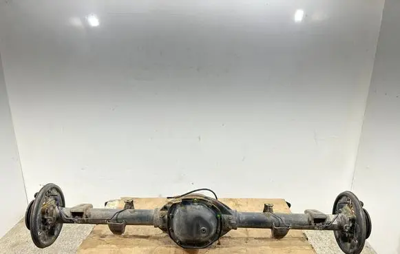 Volkswagen Amarok Rear axle beam with reductor 83706630
