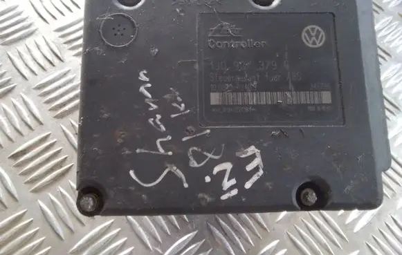 Volkswagen Sharan ABS Pump 1J0907379P 10094903403 7M0614111AE