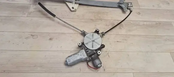 Honda Accord Front door window regulator with motor