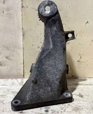 BMW 3 E46 Engine mounting bracket 1094652 22111094652