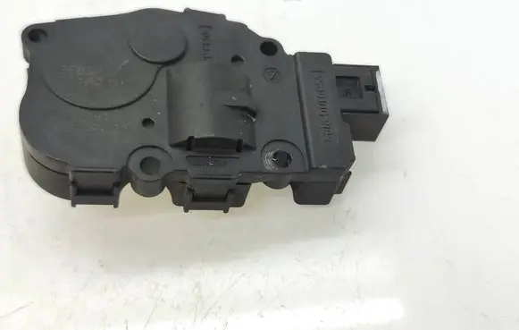 Porsche Cayenne (92A) Air flap motor/actuator EFB340 27102010 52424892