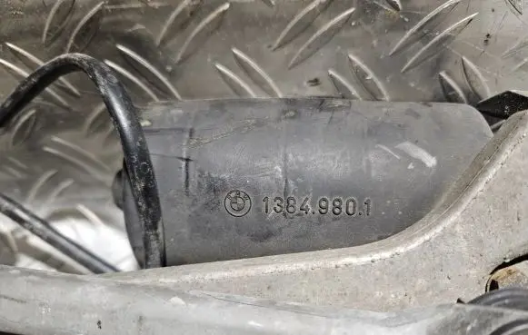 Front wiper linkage and motor