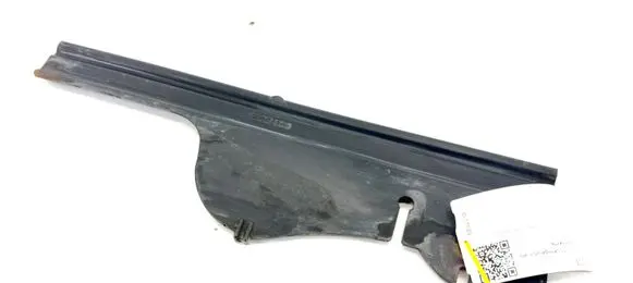 Volvo 740 Intercooler air guide/duct channel 1357020