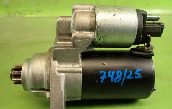 Skoda Octavia Mk2 (1Z) Starter motor 1005831385