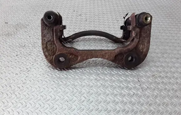 Hyundai Tucson LM Front Brake Caliper Pad/Carrier 