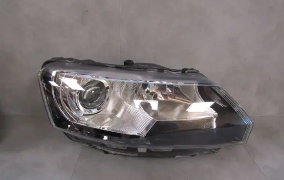 Skoda Rapid (NH) Headlight/headlamp 5JB941016A 90037407 900374070AMP