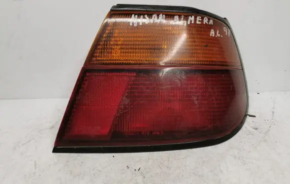Nissan Almera Rear/tail lights