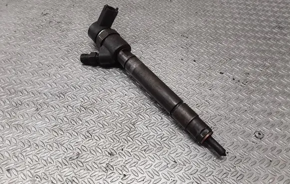 Volvo S80 Fuel injector 0445110251 30750283