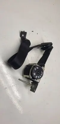 Opel Astra H Front seatbelt