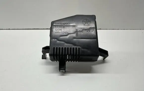 Chrysler Pacifica Active carbon filter fuel vapour canister 52030105AB 52030105 93785W