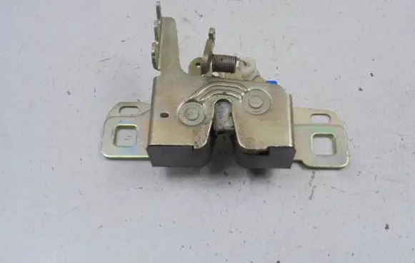 Ford Cougar Tailgate/trunk/boot lock/catch/latch 96BGF43200AB
