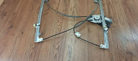 Renault Espace - Grand espace IV Front door window regulator with motor 8200485230