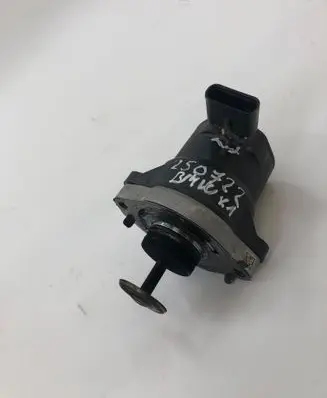BMW X1 U11 Intake manifold valve actuator/motor 847335108 8473351