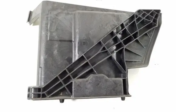 Battery bracket