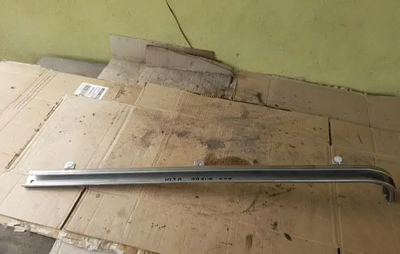 Mercedes-Benz Vito Viano W447 Sliding door middle roller runner A4477662200