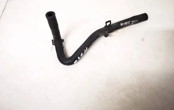 Volkswagen PASSAT B5 Engine coolant pipe/hose 8d0121107d