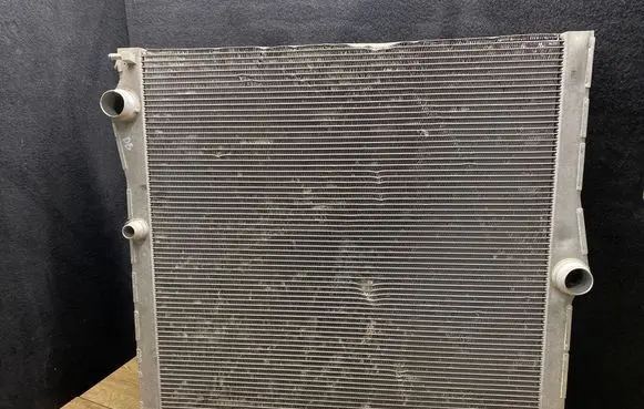 Land Rover Range Rover Velar Coolant radiator 