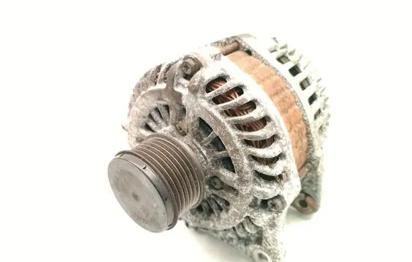 Nissan Juke I F15 Generator/alternator 23100-3VDIA A3TJ4081ZE