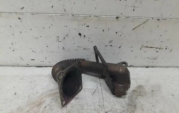 Nissan Qashqai EGR valve line/pipe/hose