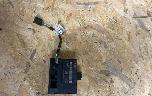 Audi A6 S6 C6 4F Door control unit/module 4F0959794E 4F0910795E 0033TFK0001
