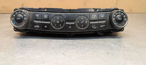 Mercedes-Benz E W211 Climate control unit 2118300385 HW0303 Q00114003