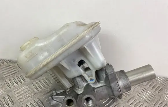 Dodge Durango Master brake cylinder 26415800083