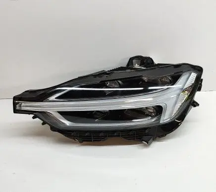 Volvo XC60 Headlight/headlamp 32133546