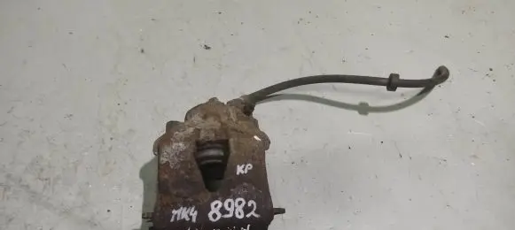 Volkswagen Golf IV Front brake caliper