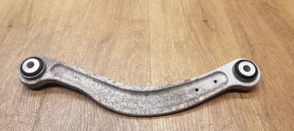 Rear control arm