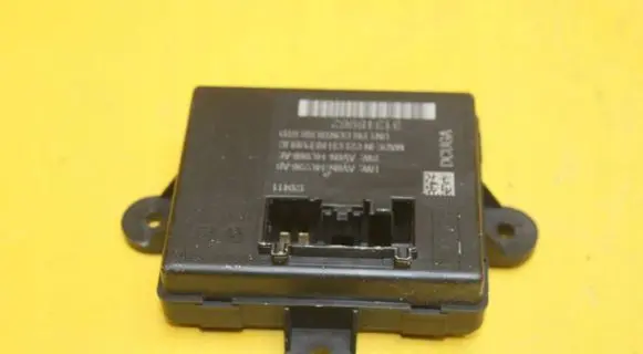 Volvo S60 Door control unit/module 31318962